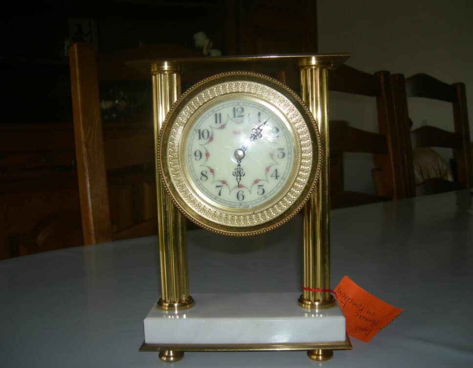 Estimation Montre, horloge: pendule à quartz « Vedette »