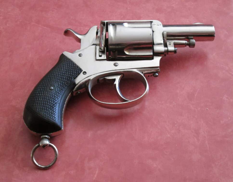 Revolver type Bulldog