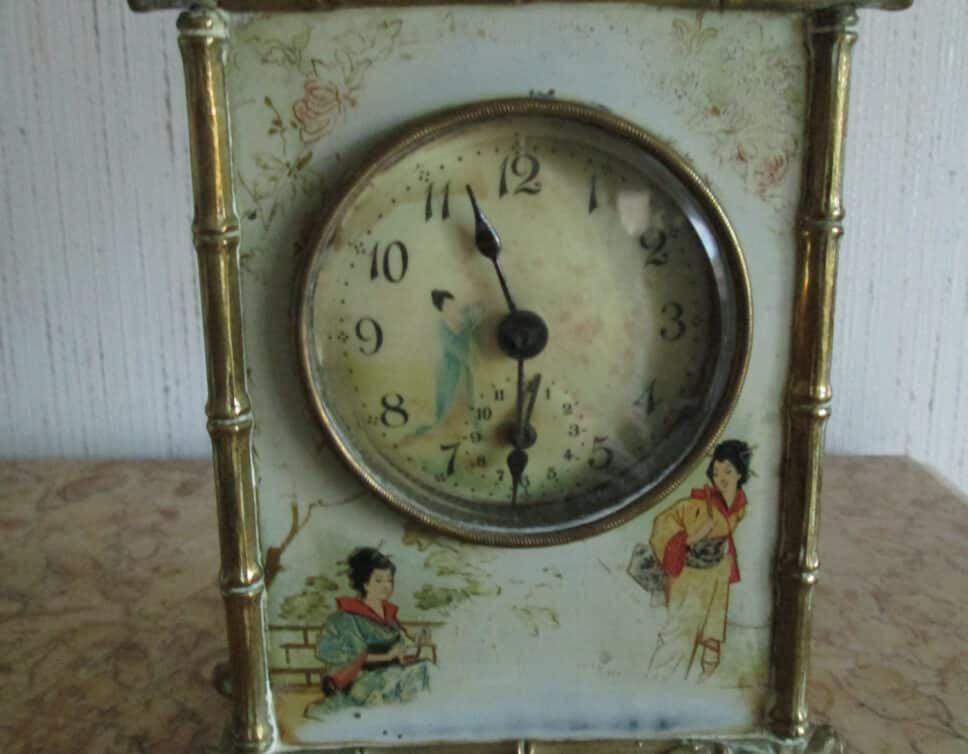 Estimation Montre, horloge: Horloge décoration Asiatique (Chinoise ou Japonaise)