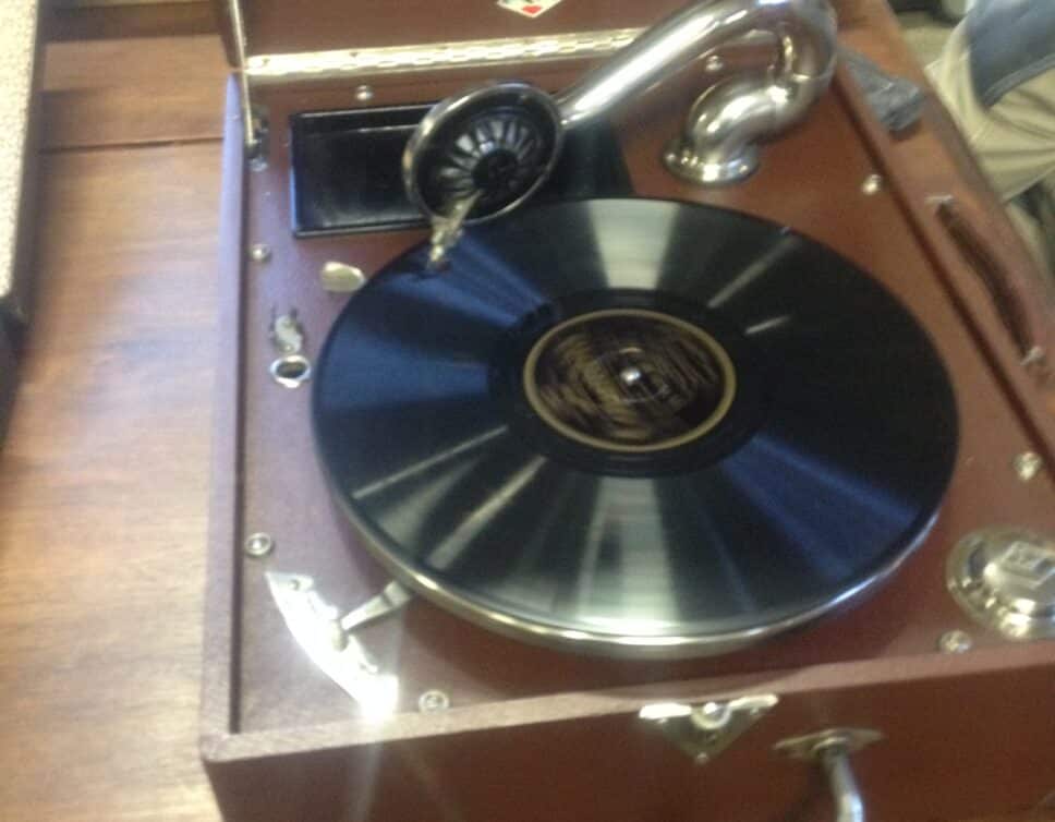 GRAMOPHONE MADE IN FRANCE