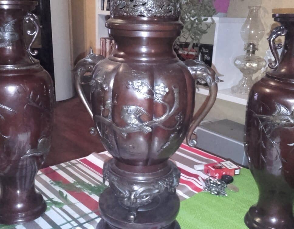 vases en bronze