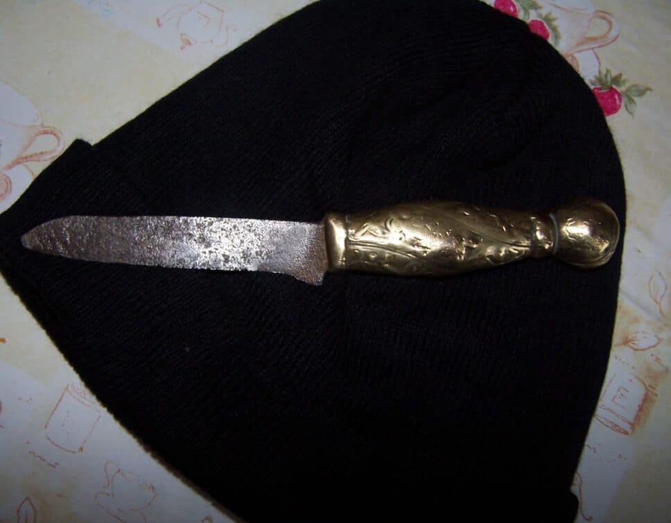 couteau en bronze