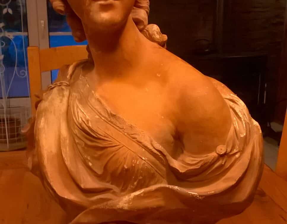 statue jeanne de bécu
