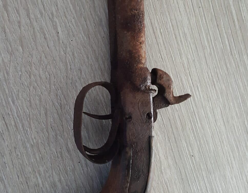 Pistolet ancien
