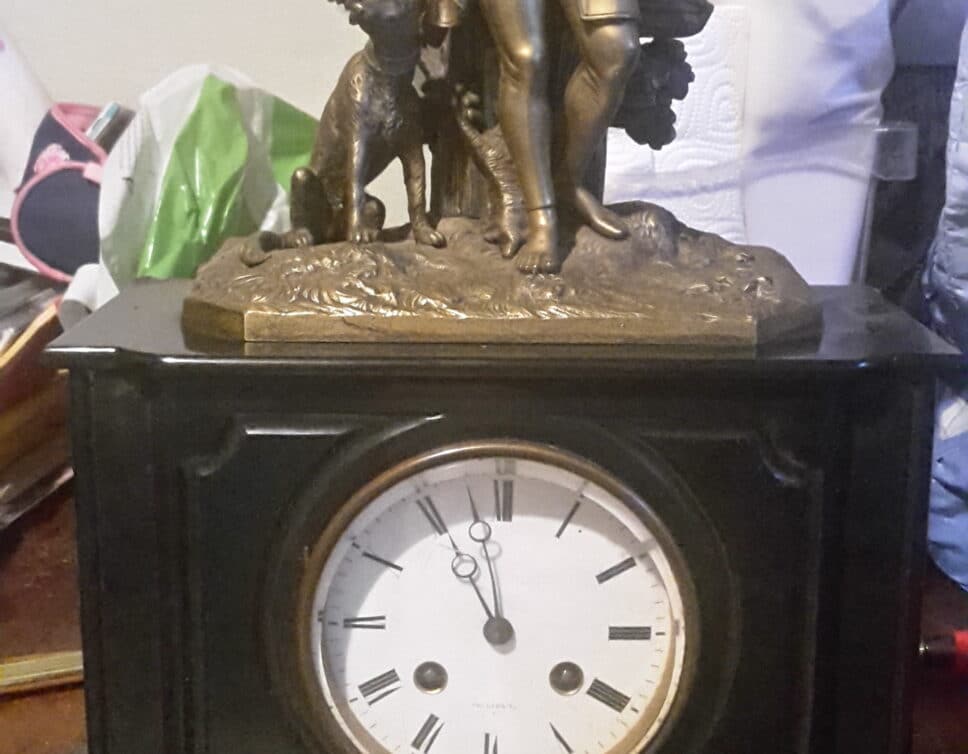Estimation Montre, horloge: Horloge de mon grand père
