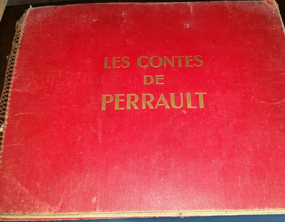 Estimation Livre, manuscrit: Livre à Spirales « Les contes de Perrault »