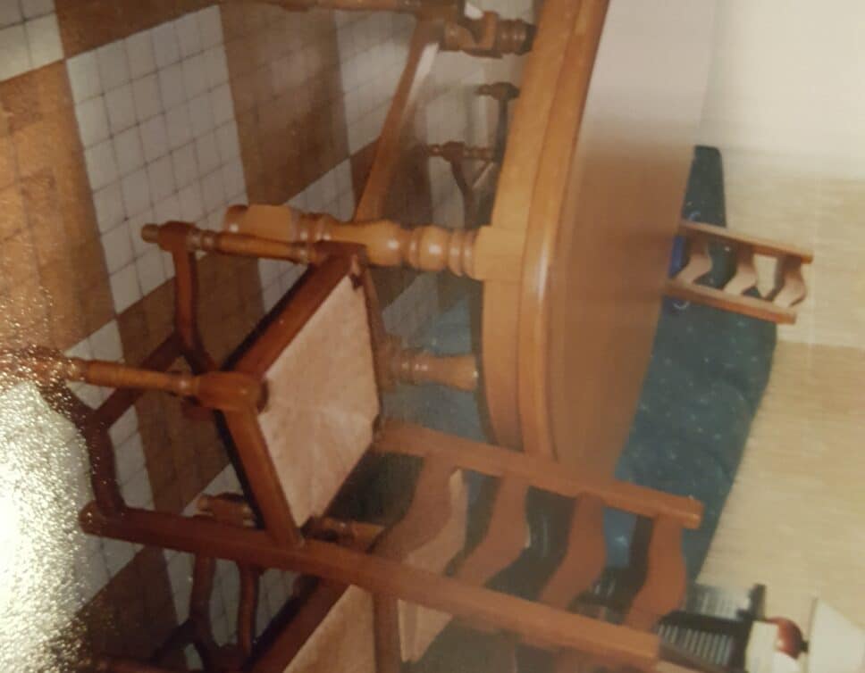 Table LOMME – chêne massif réf 211+ 6 chaises pailles PAMPARD modèle Wilson