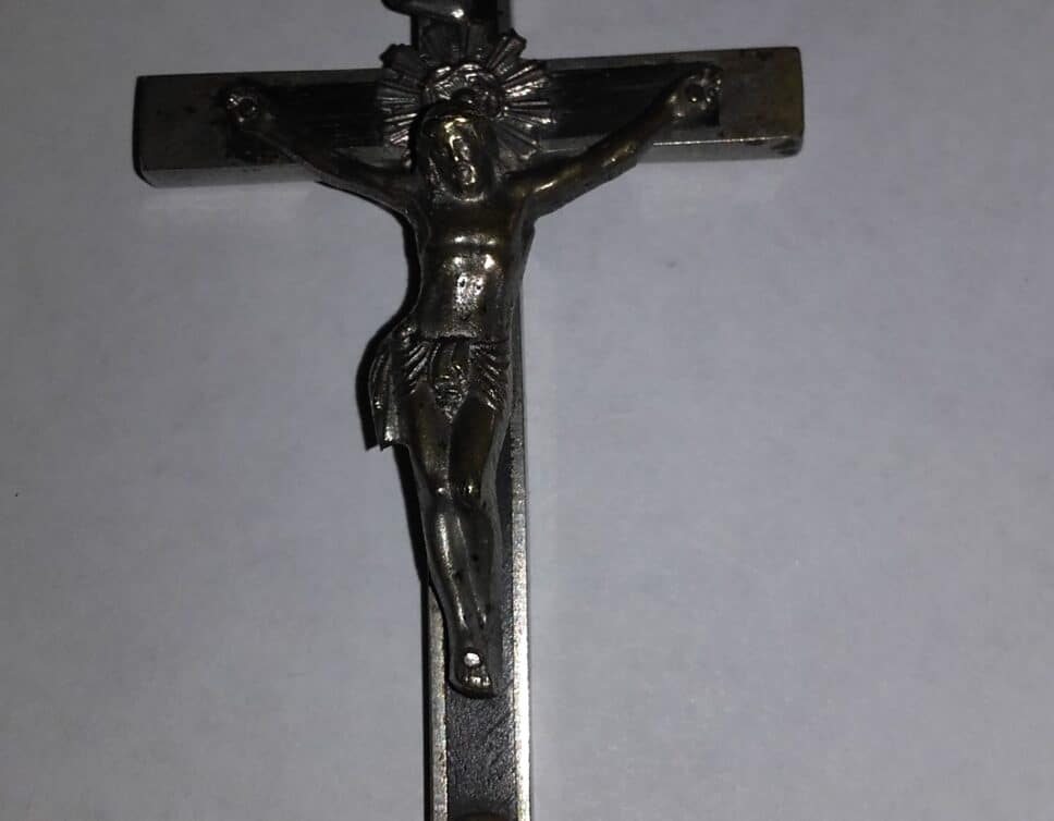 Estimation Bijoux: Crucifix ancien