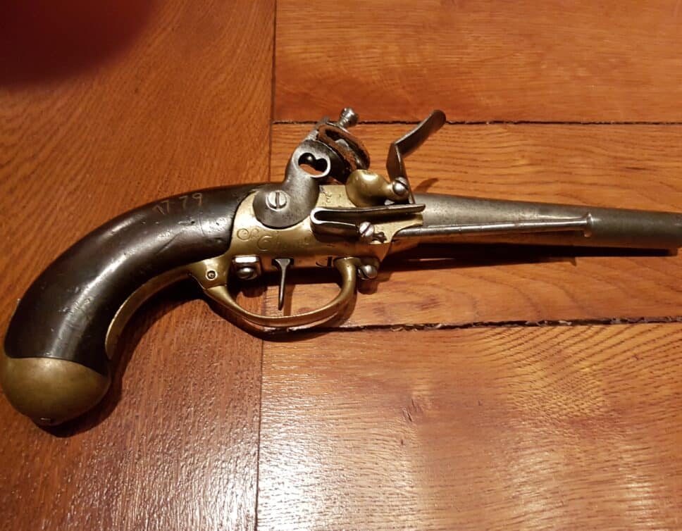 Pistolet a silex de 1779