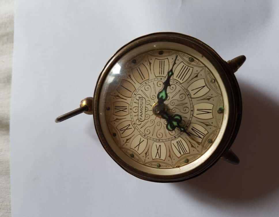 Estimation Montre, horloge: Ancien réveille Germany