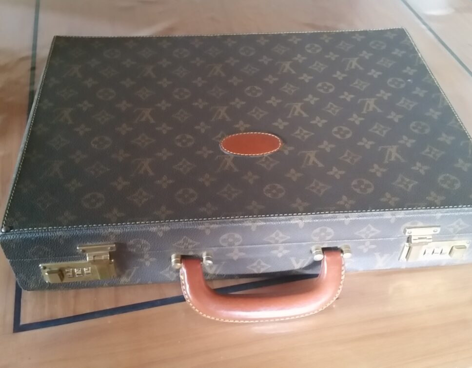 attaché case Louis Vuitton