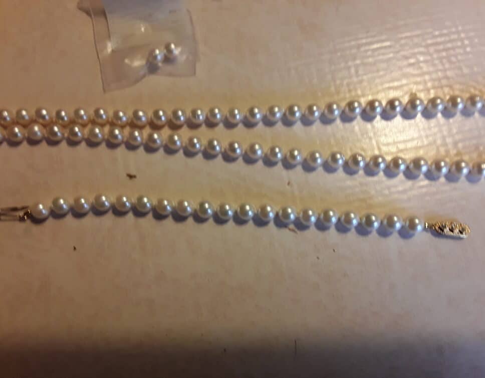Estimation Bijoux: Collier et bracelet de perles de culture