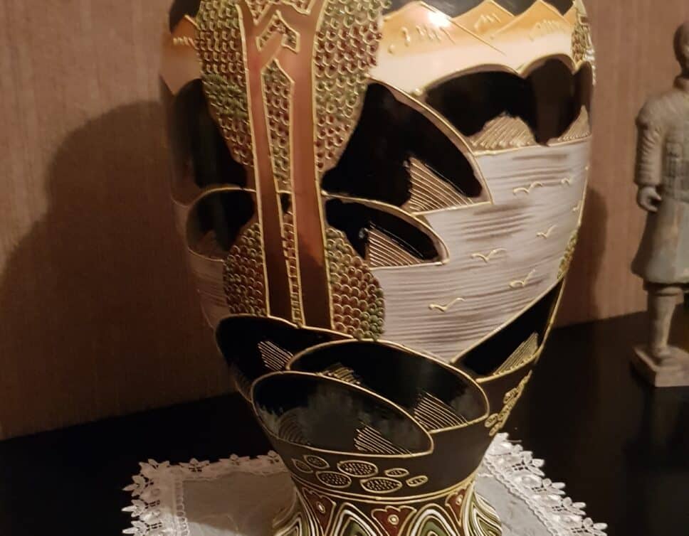 Vase de la Dynastie Ming  , 17eme siecle