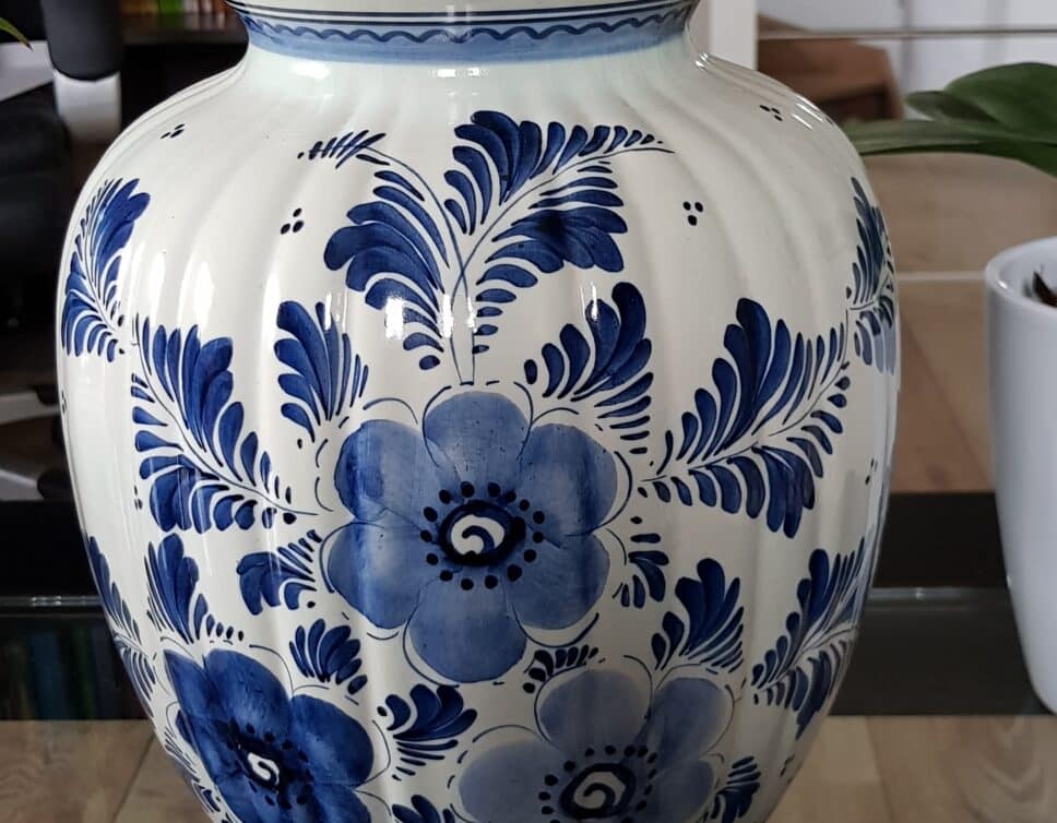 Vase Delff bleu et blanc