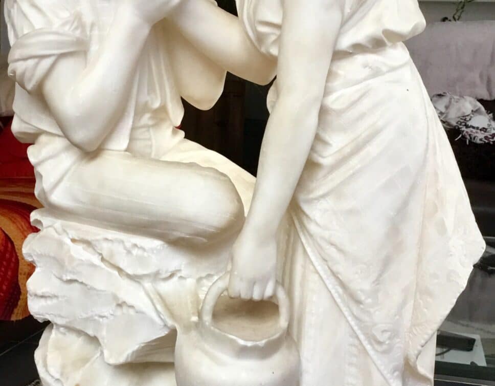 Sculpture en marbre blanc