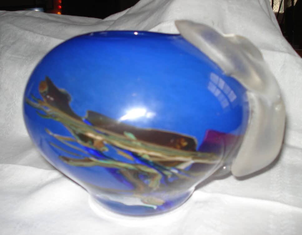 vase en cristal bleu Patrick Lepage