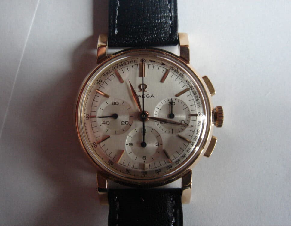 Estimation Montre, horloge: montre chronographe omega