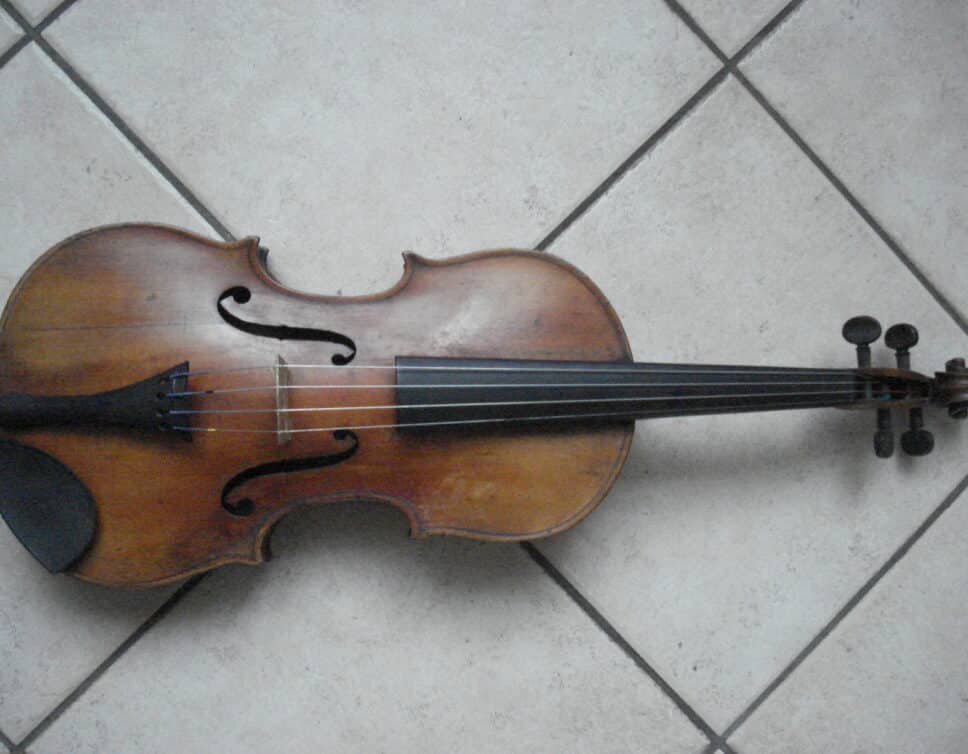 violon ancien marque joseph guarnerius fecit cremonae anno 1725 ihs