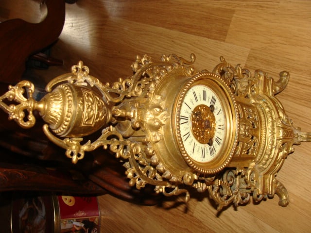 horloge dorée