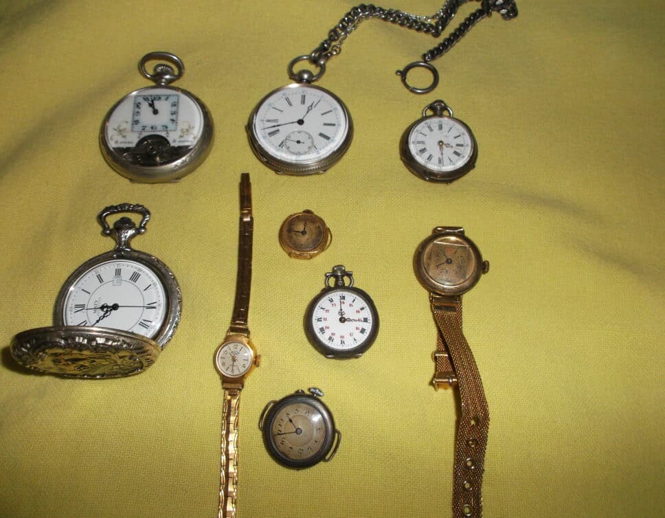 Estimation Montre, horloge: montre ancienne