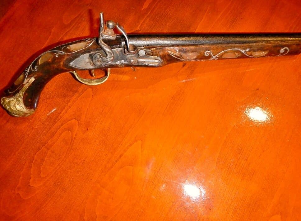 pistolet ancien