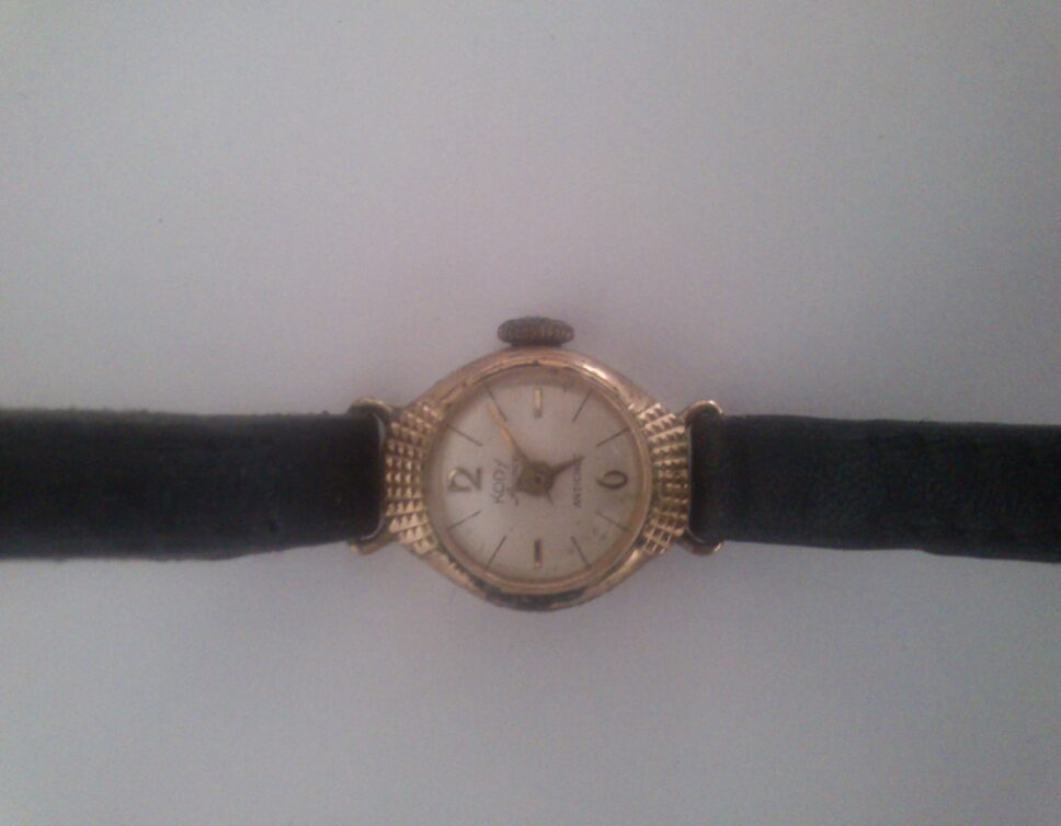 Estimation Montre, horloge: montre bracelet
