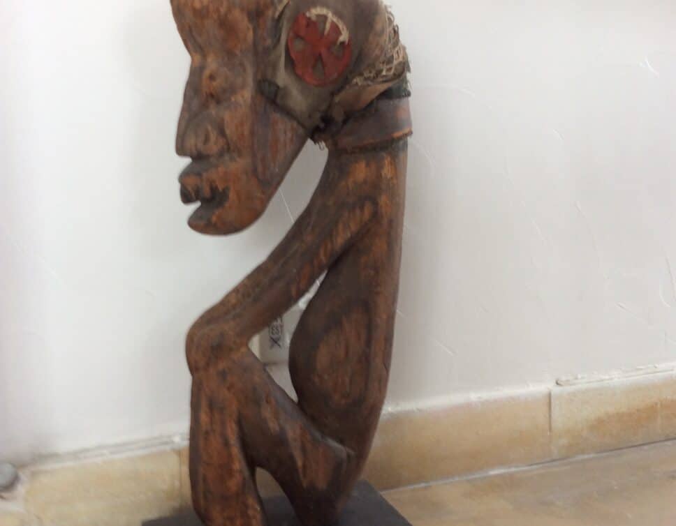 Statuette art primitif africain