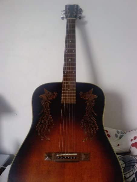 Guitare Shiraki paons