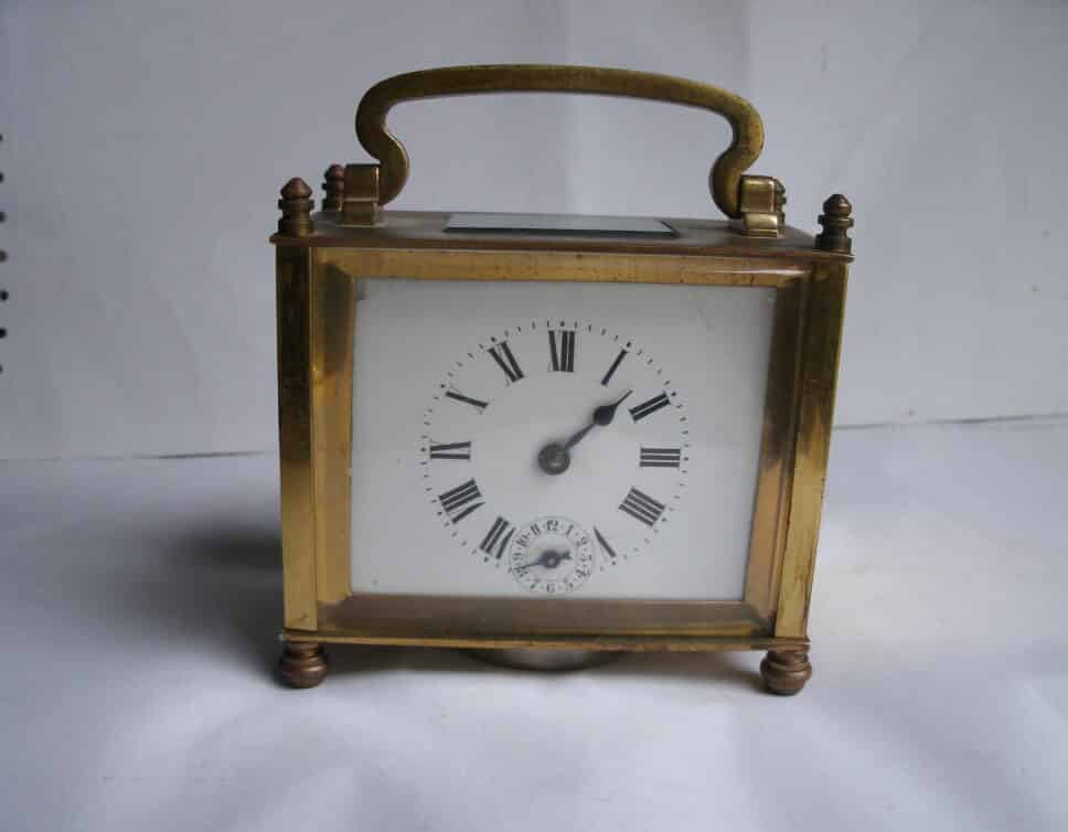 Estimation Montre, horloge: Pendulette en bronze 19°siécle