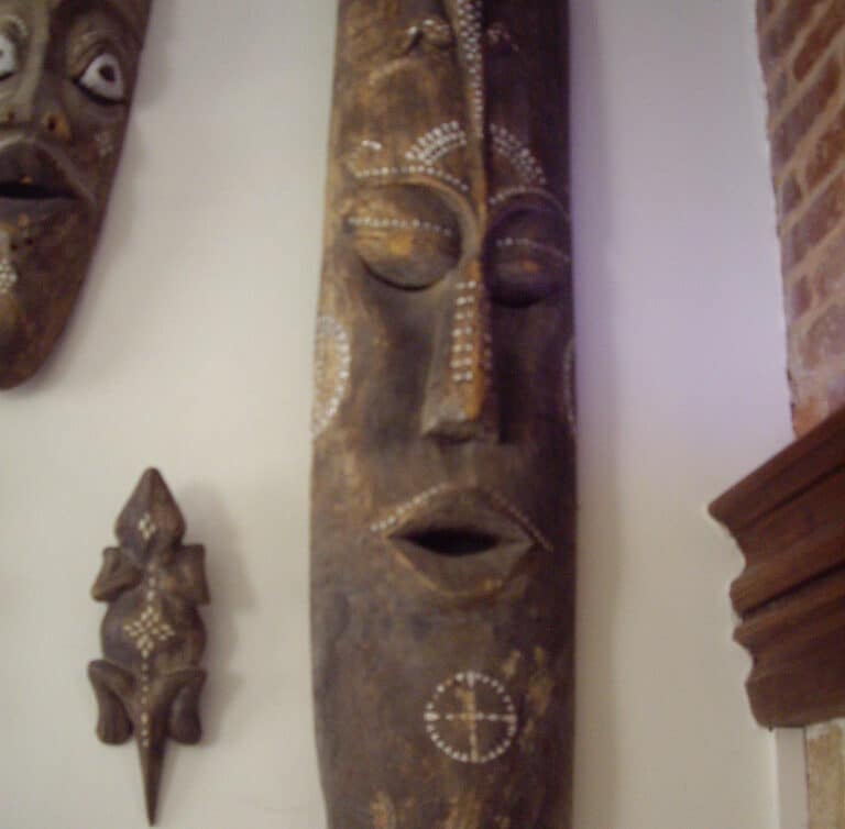 Masques anciens d’indonesie bali-lombok