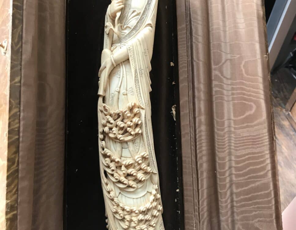 statuettes ivoire
