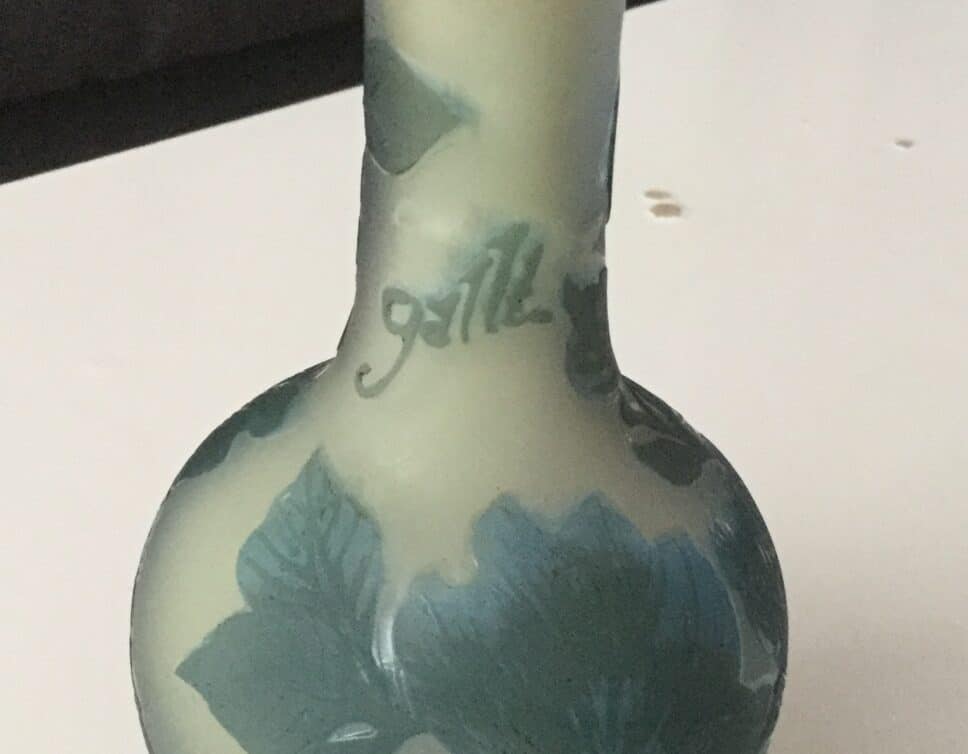 Petit vase signé Gallé