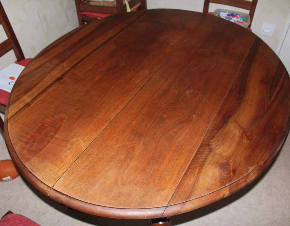 Table  » Louis Philippe « 
