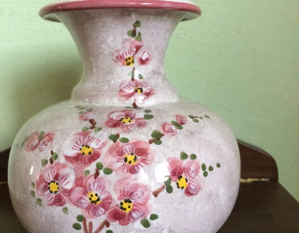 Vase signé « DERUTA