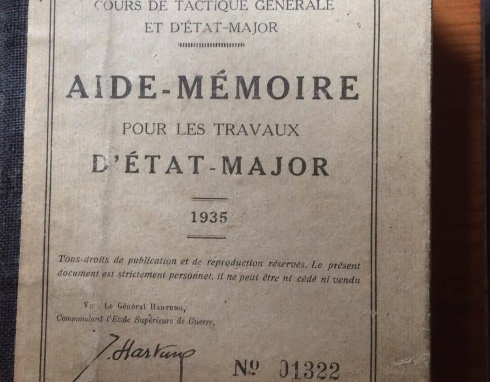 Estimation Livre, manuscrit: Aide mémoire pour les travaux de l’état major 1935 signé cdt de margurittes