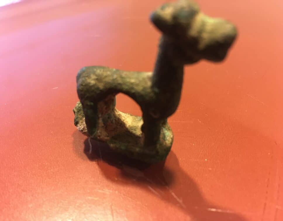 Petite sculpture ancienne animal