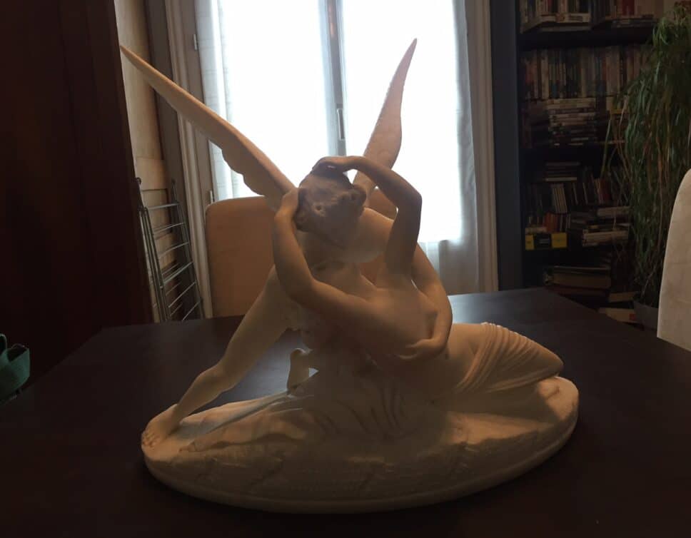Sculpture « psyché ranimée par le baiser de l’amour »