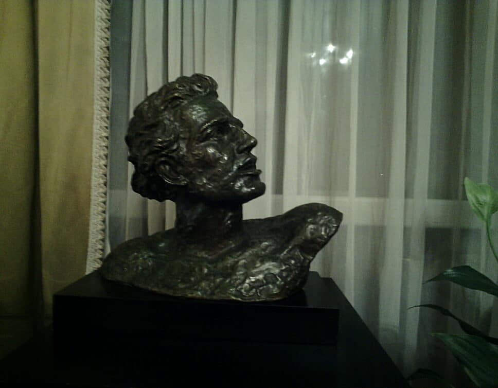 Buste d’homme en bronze