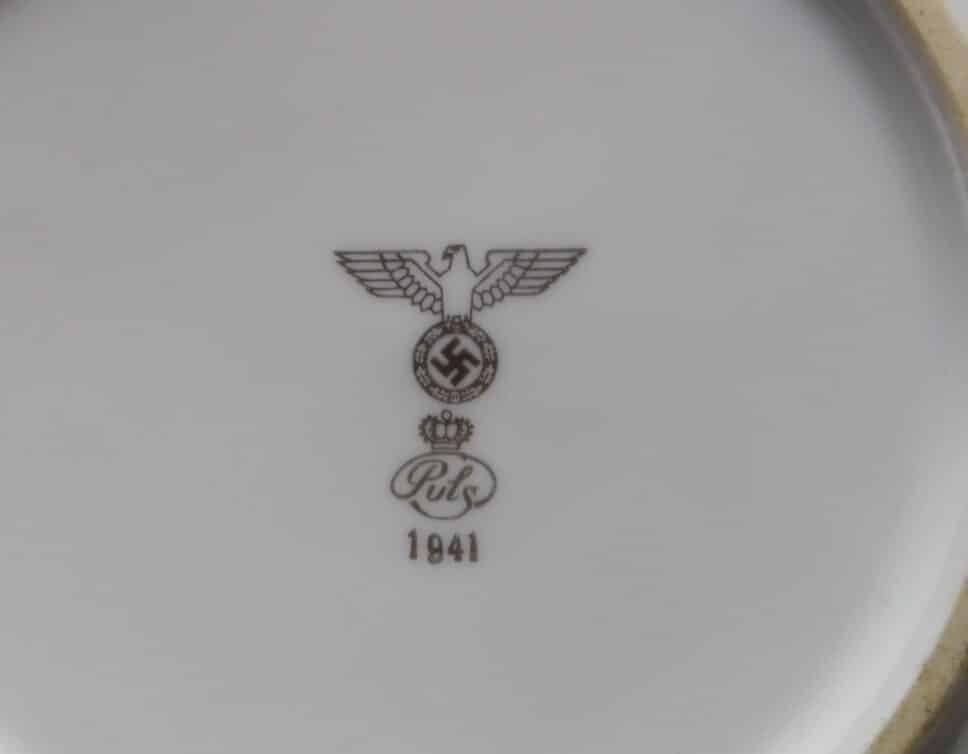 assiettes en porcelaine Allemande 1941