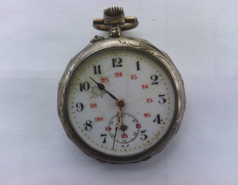 Estimation Montre, horloge: montre ancienne à gousset