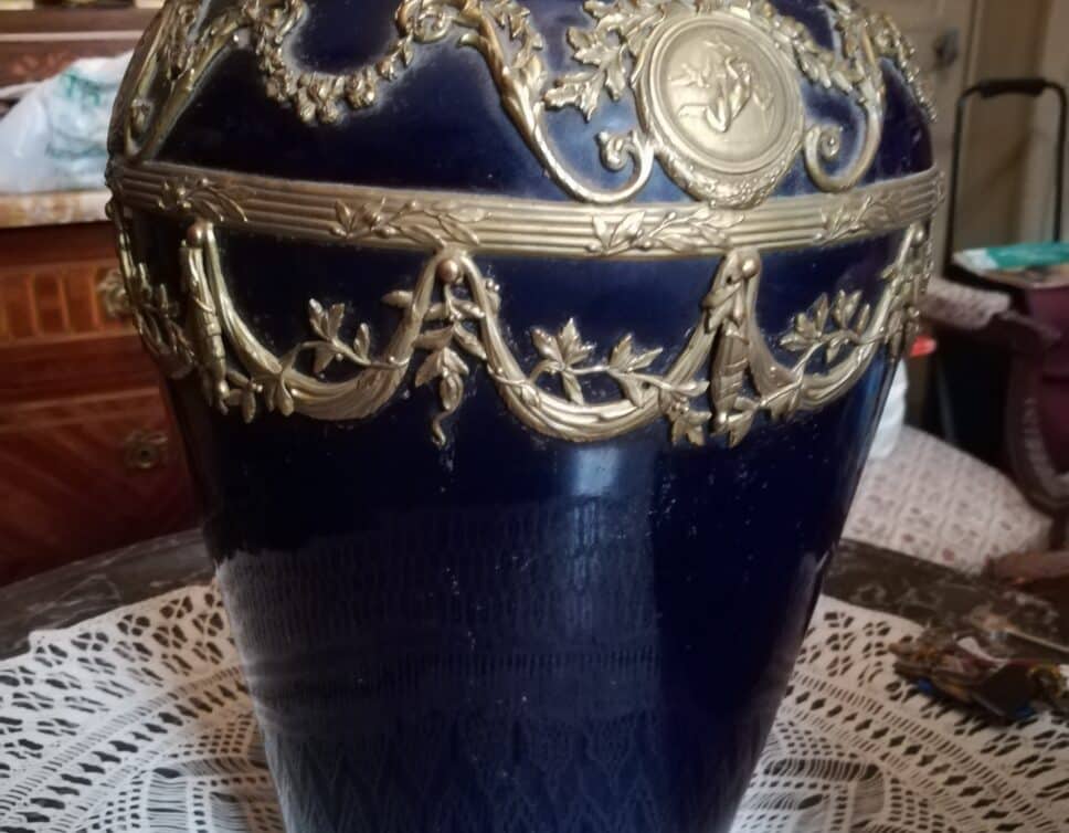 gros vase bleu