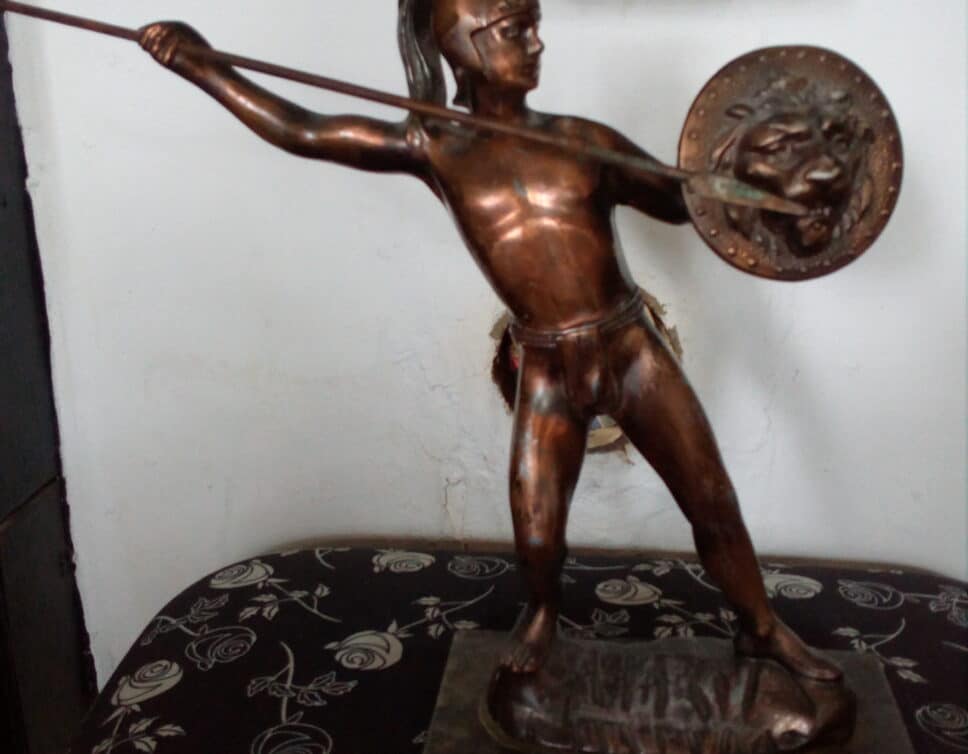 statue bronze plein soldat romain