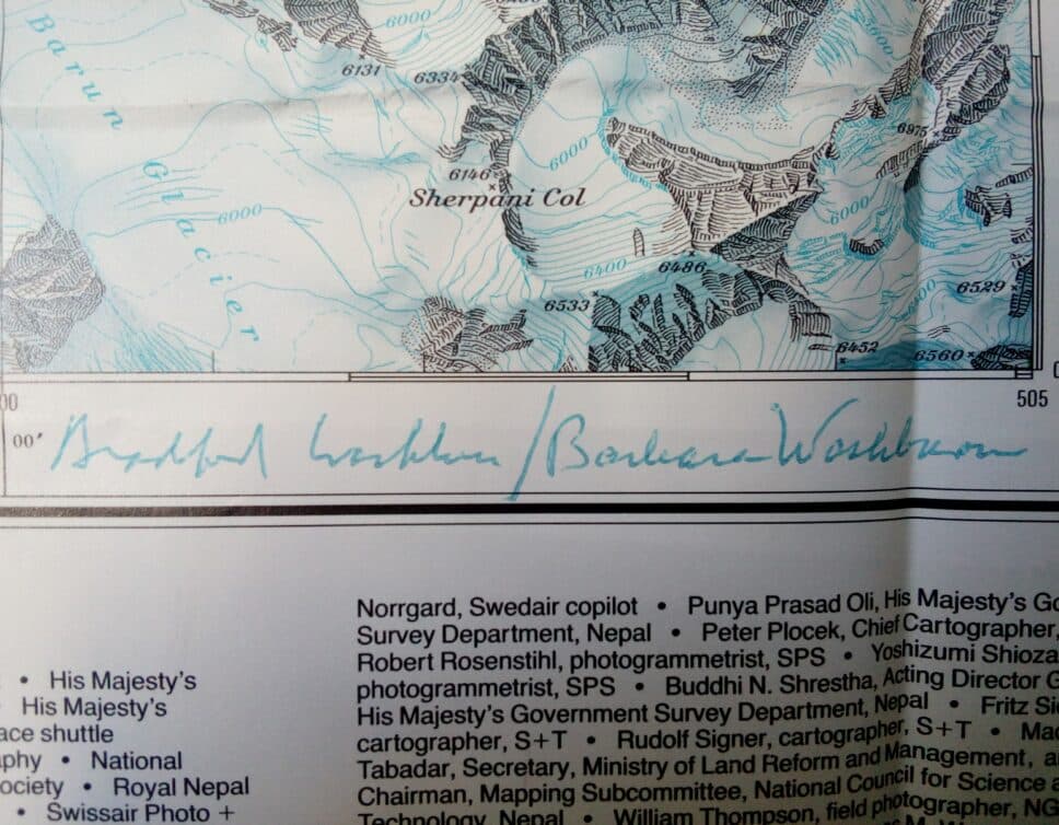Carte du « Mount Everest » signé par Bradford et Barbara Washburn.