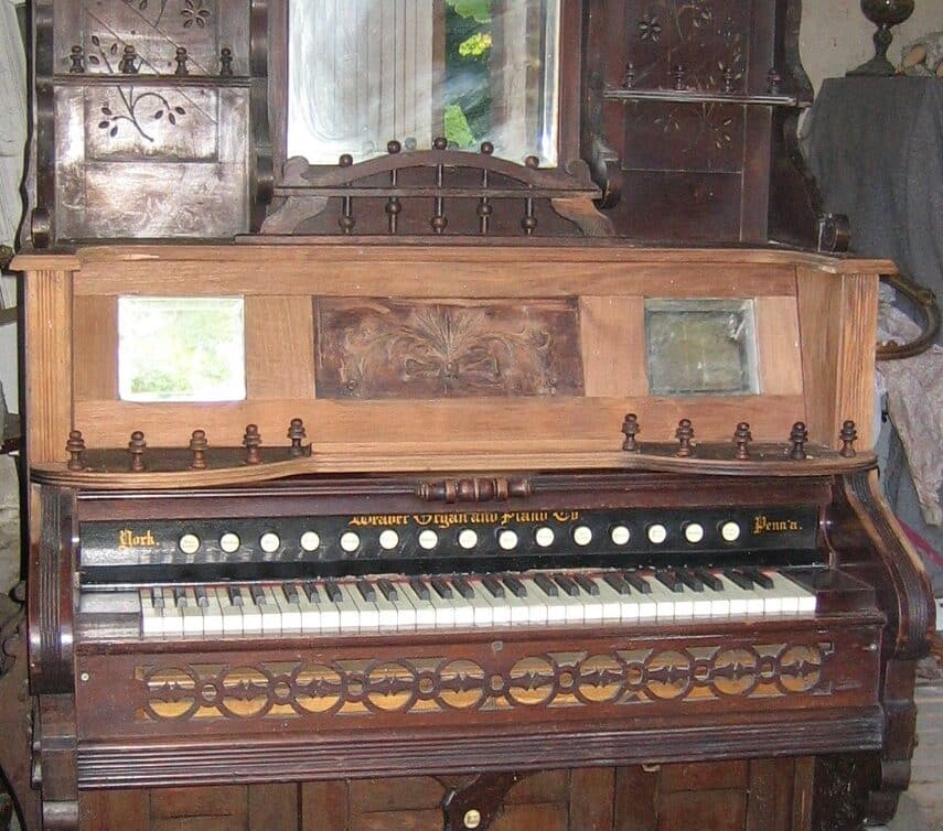 HARMONIUM Weaver organ and piano company of york pennsylvania