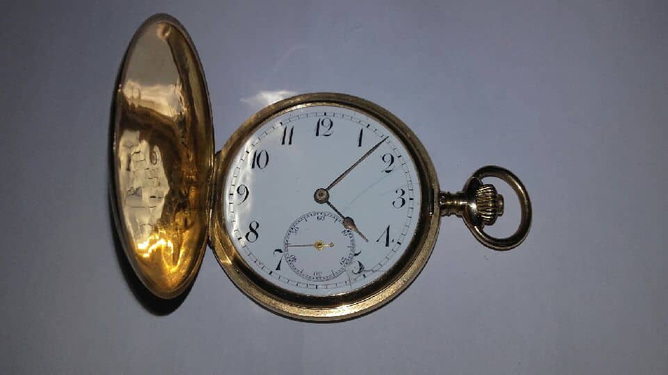 Estimation Montre, horloge: Montre savon or 18 année 1962