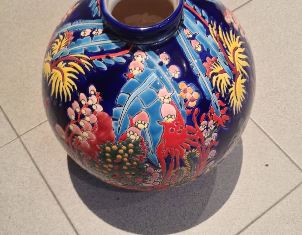Vase de type boule coloniale de Longwy