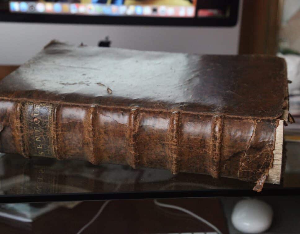 Estimation Livre, manuscrit: Livre ancien daté de 1647