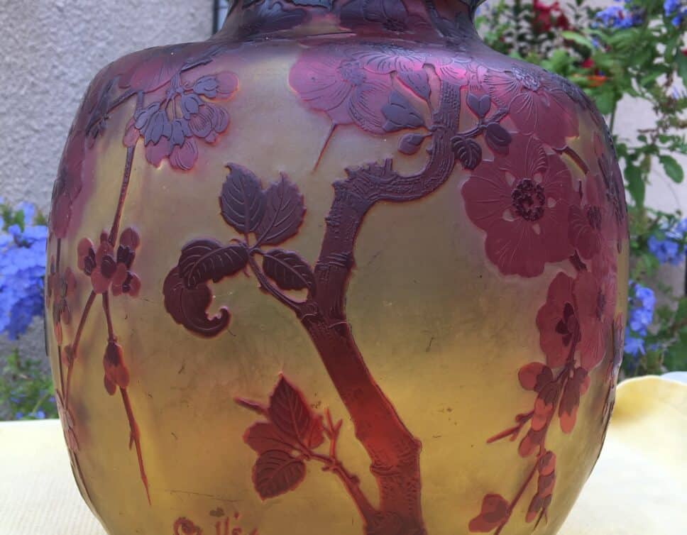 Vase en verre signé Gallé