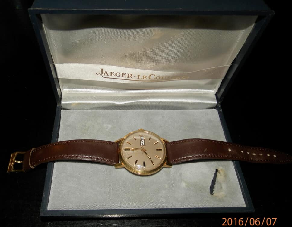 Estimation Montre, horloge: Montre suisse marque jaeger-lecoultre série club en or 18 carat