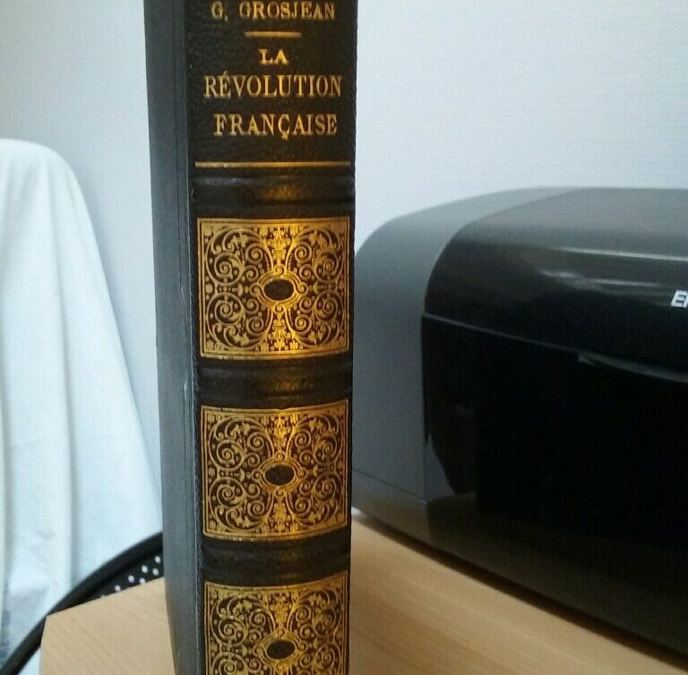 Estimation Livre, manuscrit: OUVRAGE « LA REVOLUTION FRANCAISE »